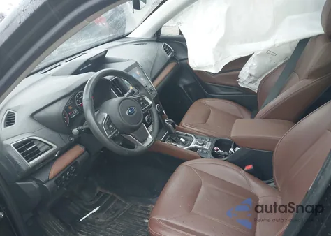 2021 Subaru Forester Touring z USA, uszkodzony, nr VIN JF2SKAXC2MH564542